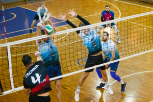 Mecz drugiej ligi małopolskiej siatkówki mężczyzn: MUKS Sokół Gumniska Tarnów - Volley Gromnik